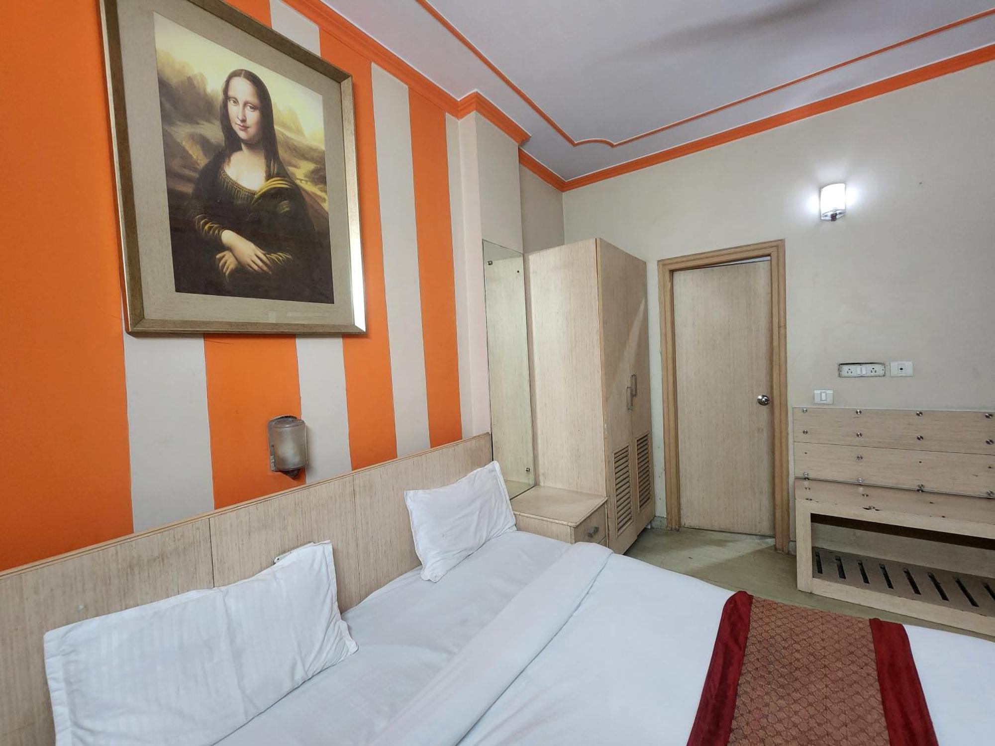 Hotel Mid Town Δελχί Εξωτερικό φωτογραφία