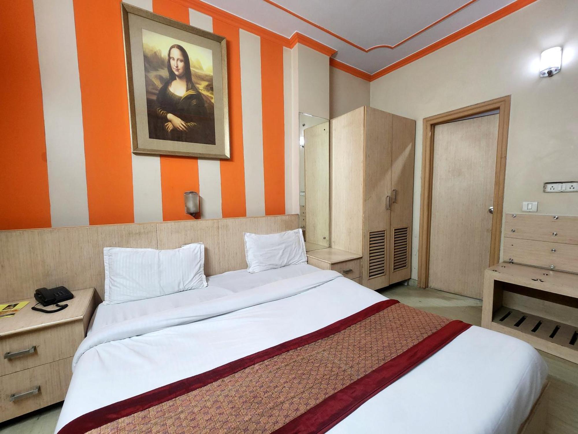 Hotel Mid Town Δελχί Εξωτερικό φωτογραφία