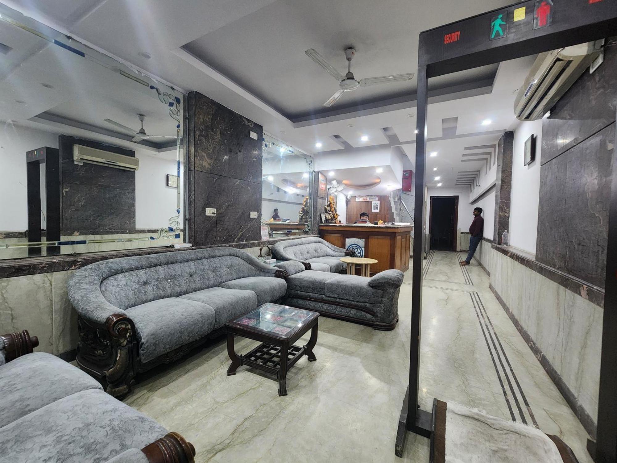 Hotel Mid Town Δελχί Εξωτερικό φωτογραφία